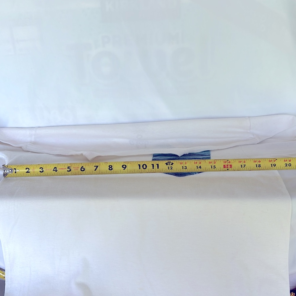 a.lab Slightly Worn White T-Shirt With  Dolphin Pocket Design Men’s Size Medium - Picture 8 of 11